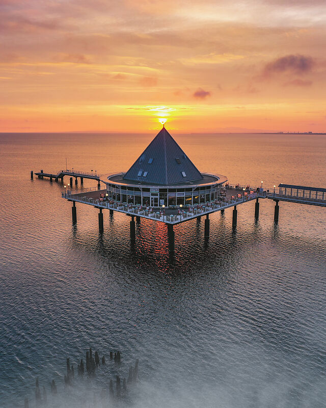 seebruecke-heringsdorf-im-sonnenaufgang-dennis-schmelz