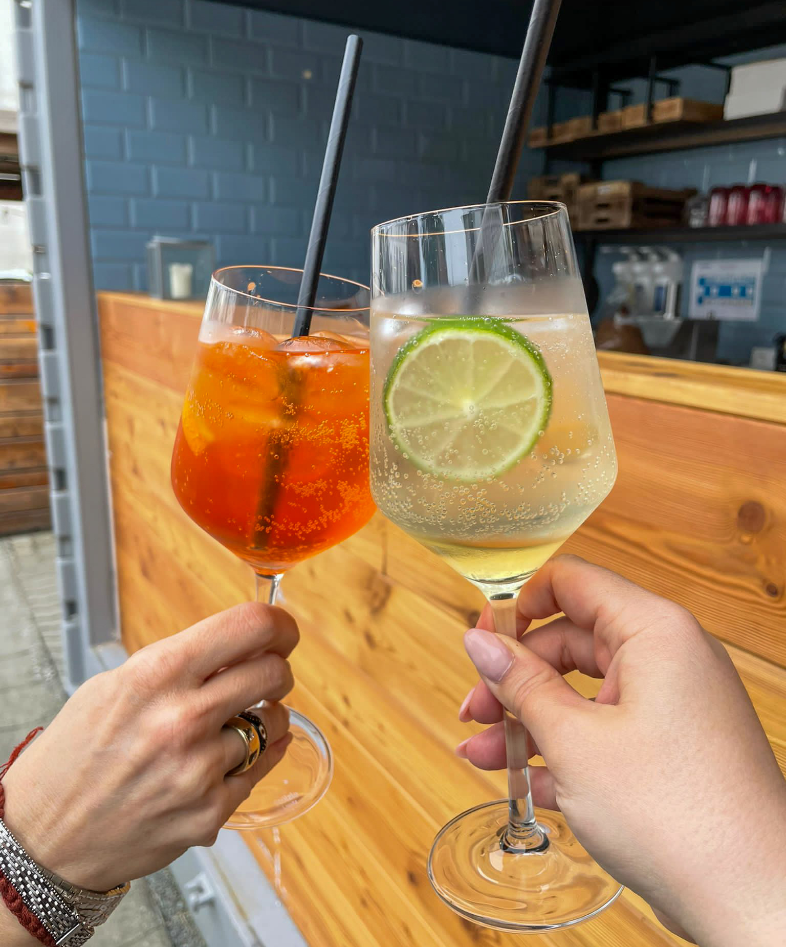 aperol-limoncello-spritz-drinks-getraenke-prost-cheers